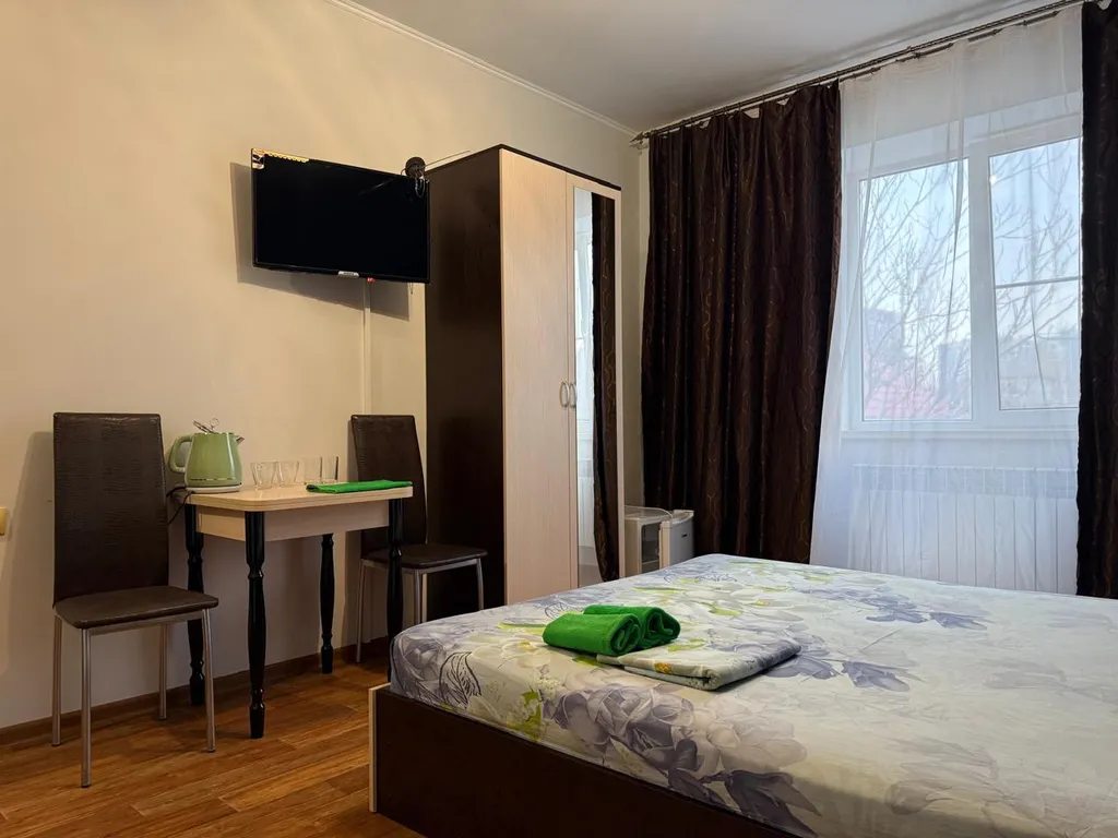 2-местный номер с двухспальной кроватью в Астрахани