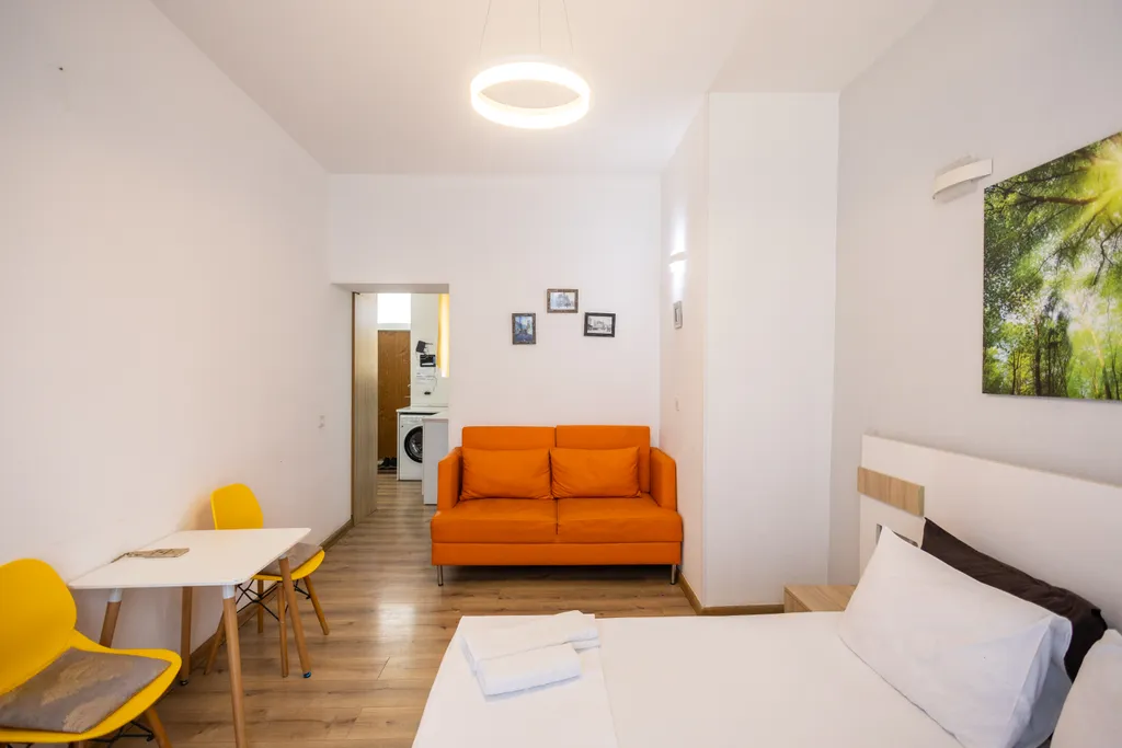 Уютная студия около площади Азнефть