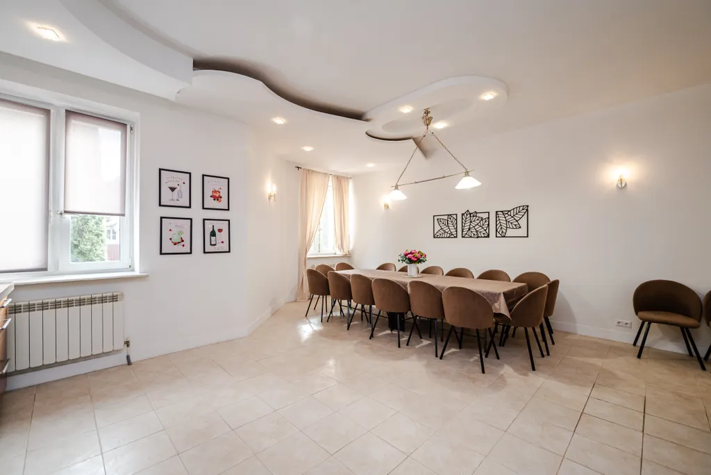 Дом с бассейном и сауной