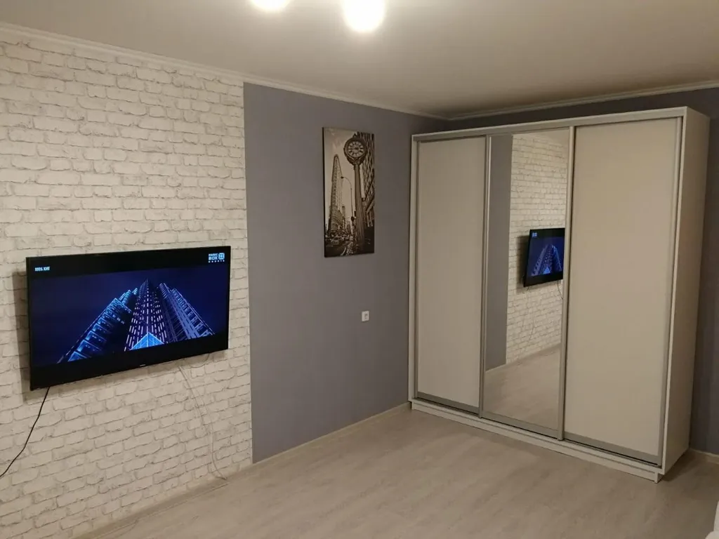 Уютная квартира с видом на берёзовую рощу