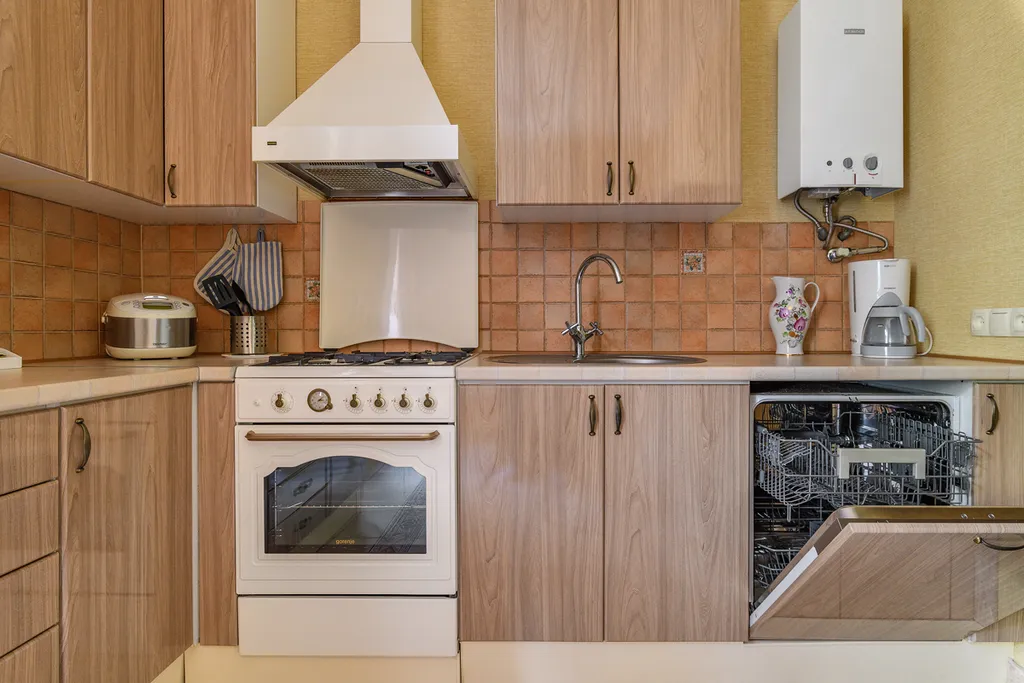 Роскошная квартира с балконом и парковкой рядом с Петропавловкой