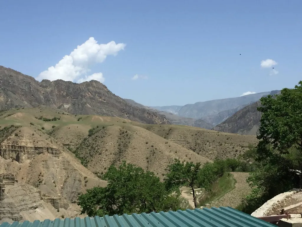 Большой уютный дом с видом на горы