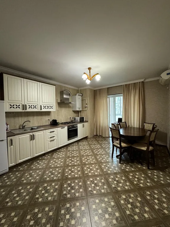 Просторная уютная квартира в районе Фантазия — аренда посуточно в Ессентуки