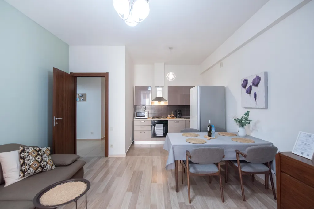 Квартира в семейном комплексе с детской площадкой во дворе