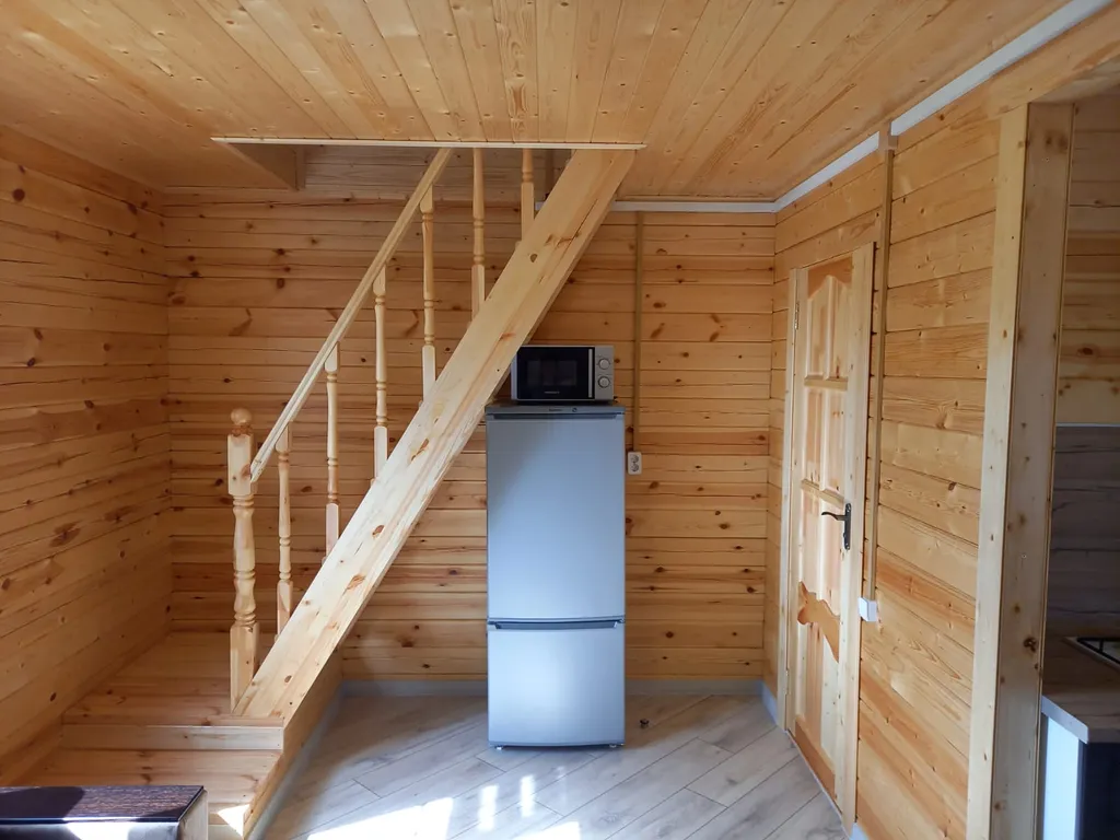 Новый дом-сруб у реки в живописном месте, баня, банный чан, рыбалка