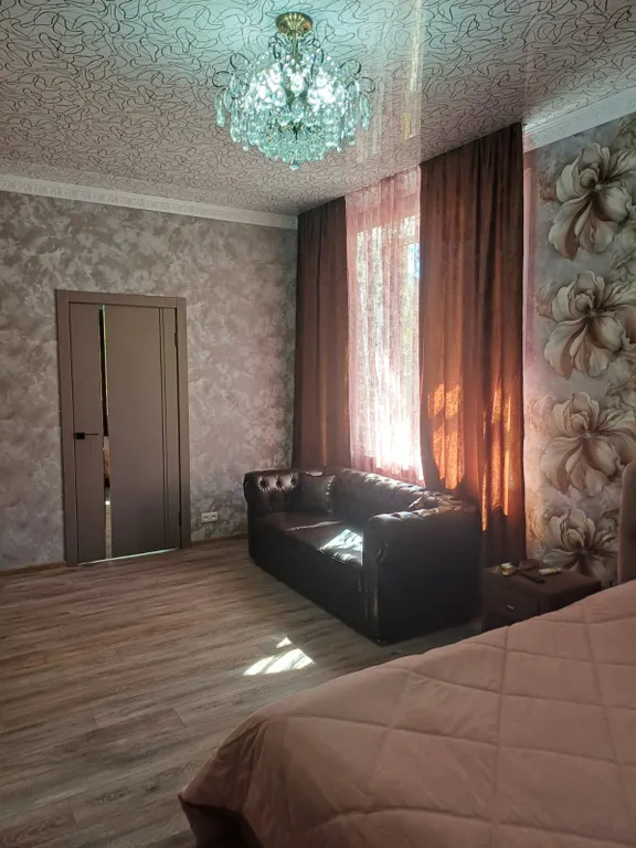 Уютная квартирка в центре города с камином