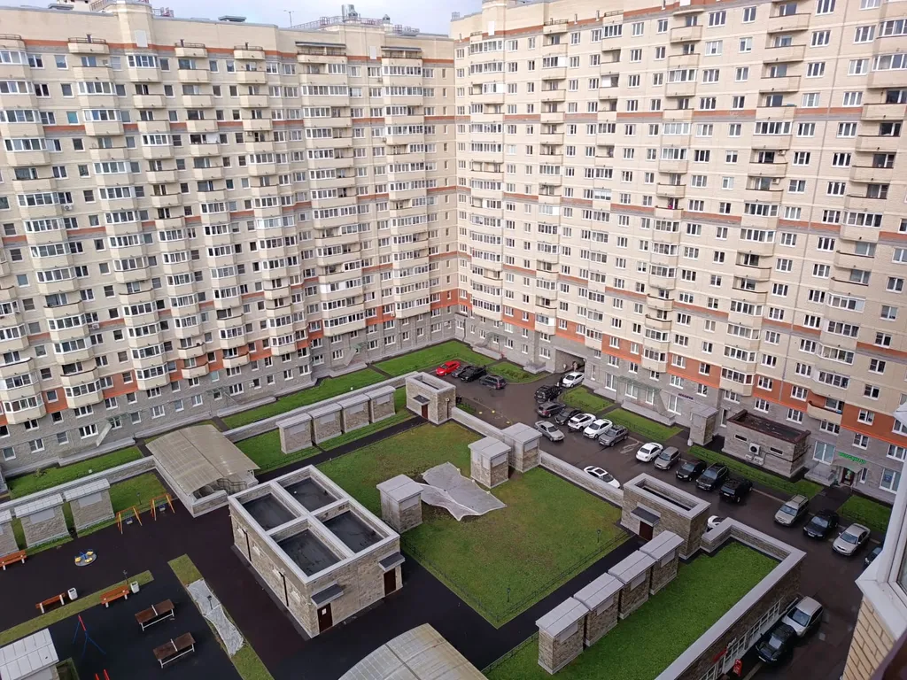 Новая уютная квартира с видом на Смольный, Исаакий и Лахту