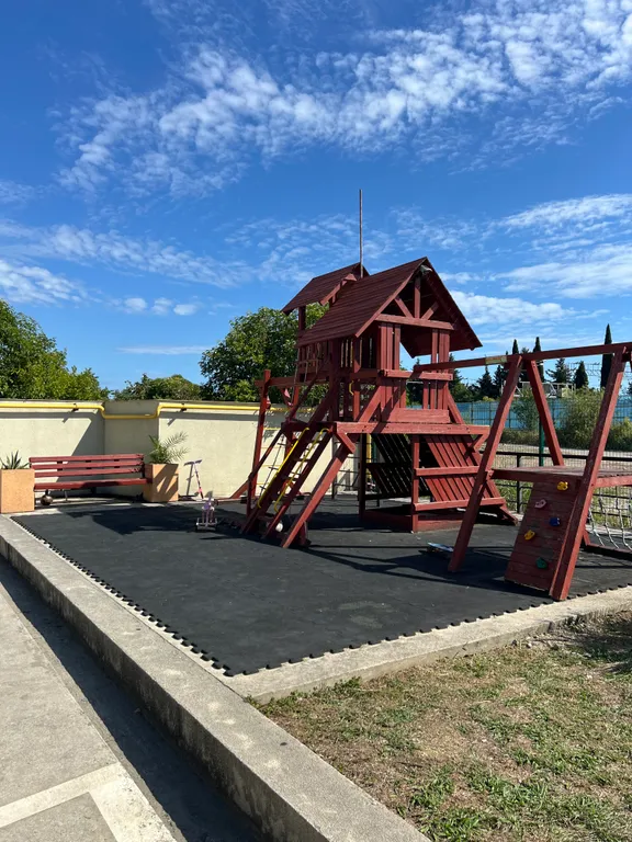 Квартира Квартира Уютная студия с красивым видом из окна — Сириус