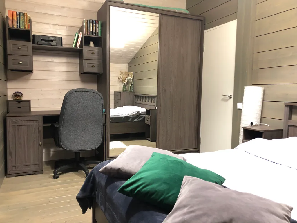 Коттедж Дом на прилесном участке в окружении реки — Горки