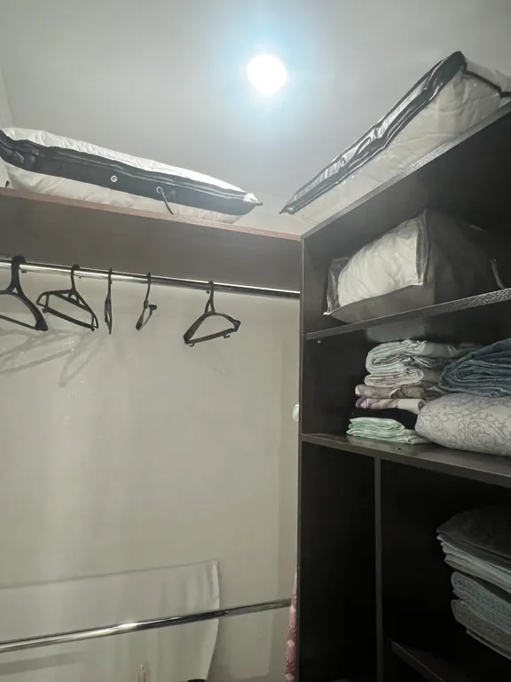 Уютная квартира возле центрального пляжа реки Волга