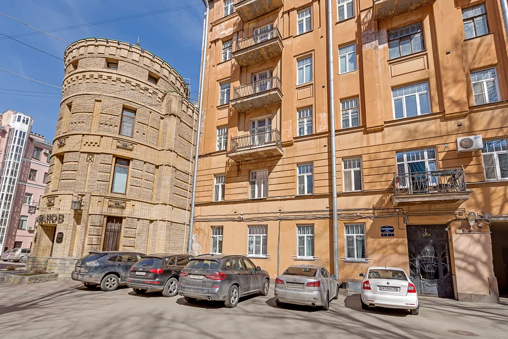 Квартира Стильная квартира у метро Горьковская — Санкт-Петербург