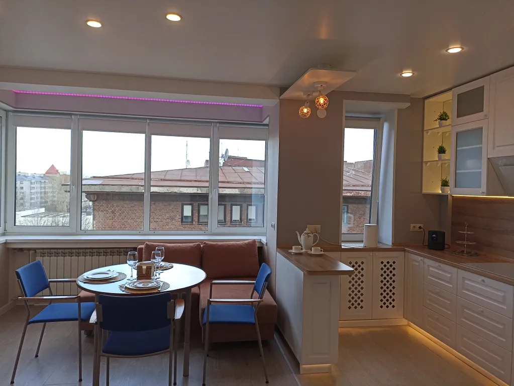 Уютная видовая квартира в центре города — аренда посуточно в Выборг