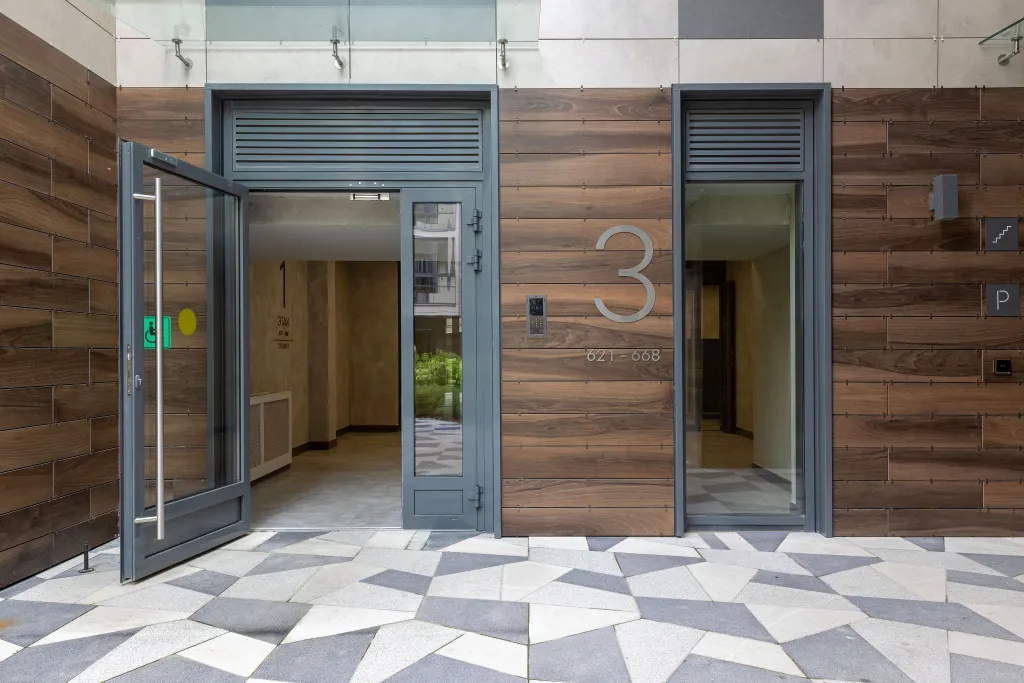 Апартамент Зеркальный в Курортном районе в доме с бассейном и сауной