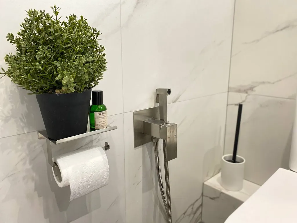 Шикарная квартира рядом трассой при заезде в город, со своей стоянкой