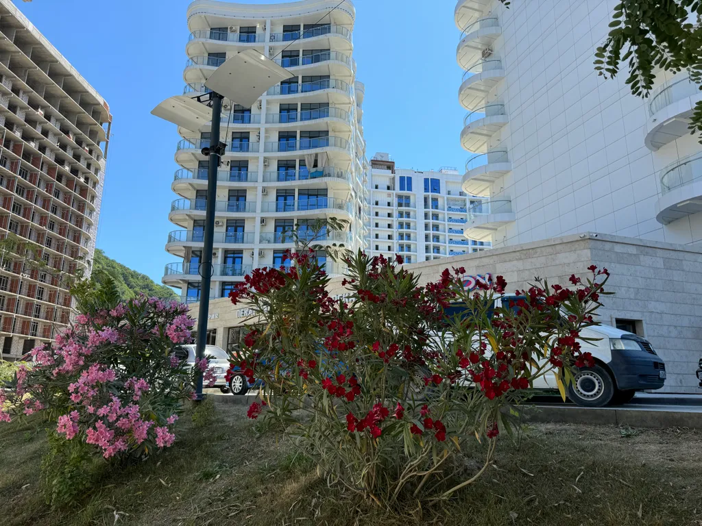 Эко квартира на море с большим балконом