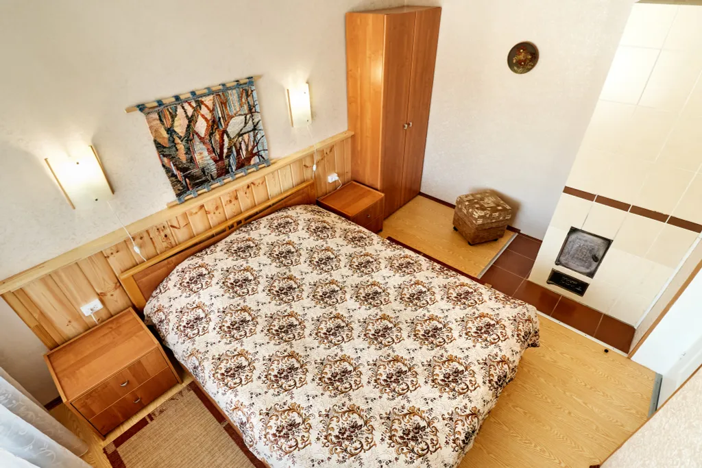 Коттедж Тихий дом с окнами в сад — аренда посуточно в Пушкинские Горы