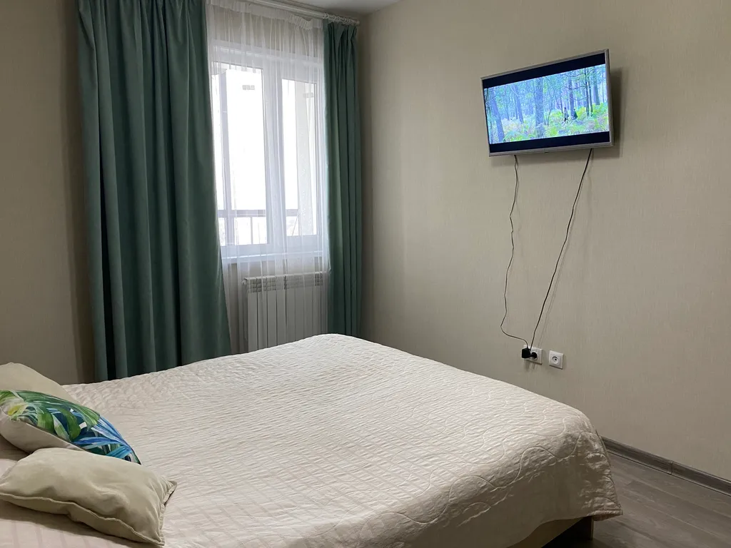 Уютная евродвушка с видом на город