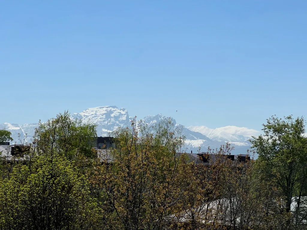 Квартира Двухкомнатные апартаменты, размещение с комфортом — Владикавказ