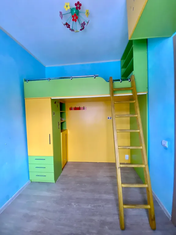 Уютная 2-комнатная квартира с дом кинотеатром и романтическим балконом