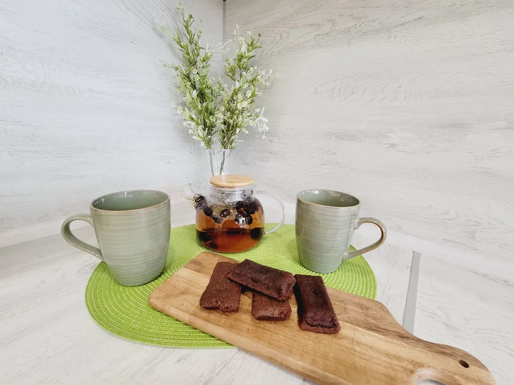 Уютная студия у парка молодежный с видом на реку