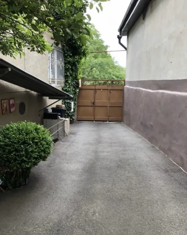 Коттедж Коттедж с уютным балконом-террасой — Кисловодск