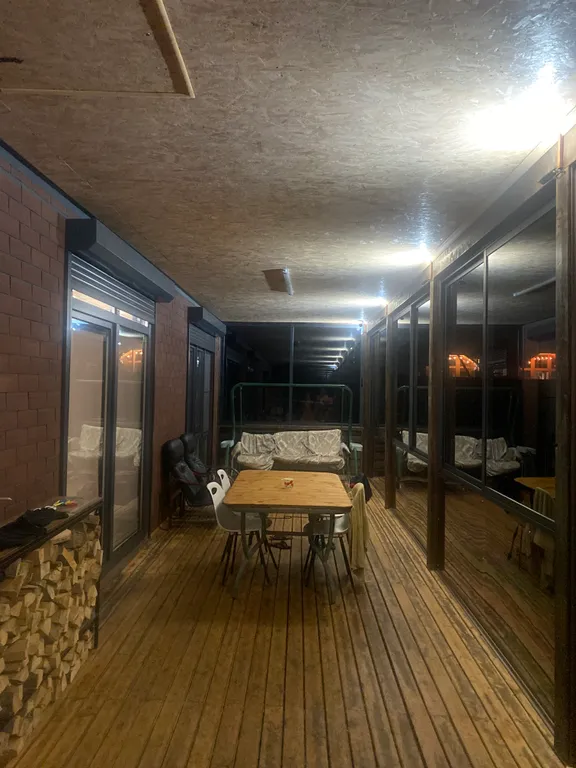 Уютный домик в горах на две семьи