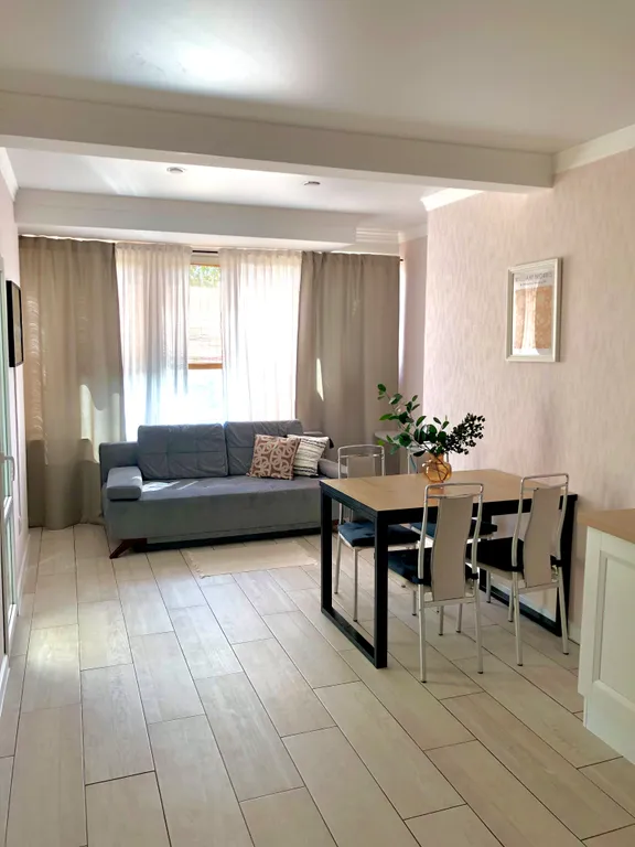 Квартира Уютная квартира с большой террасой в самом центре бухты — Геленджик