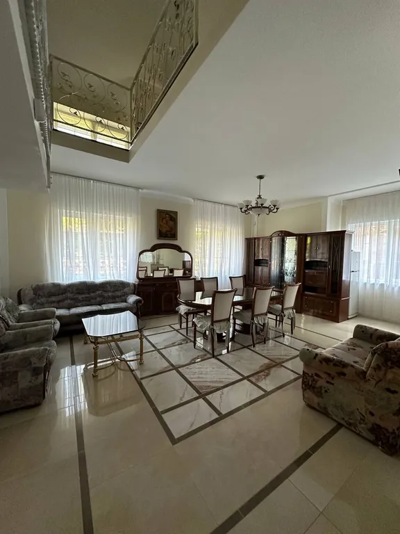 Уютный дом в березовой роще, на первой линии у моря