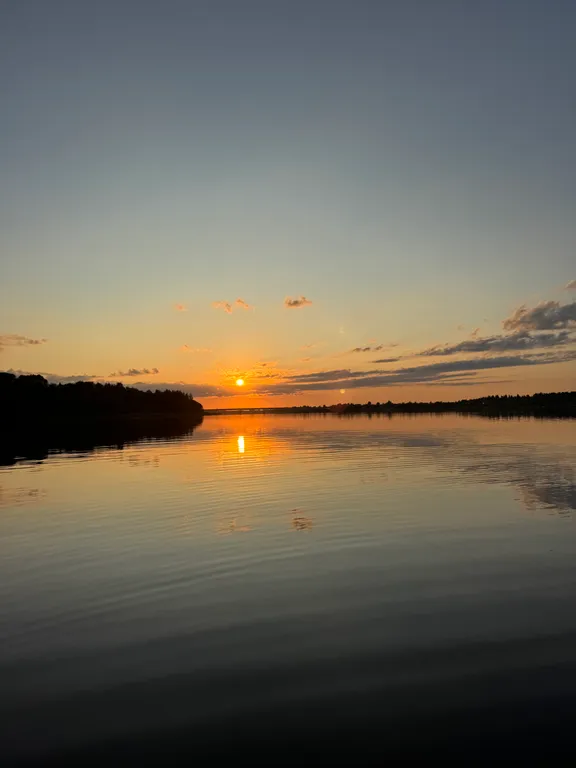 Домик у реки