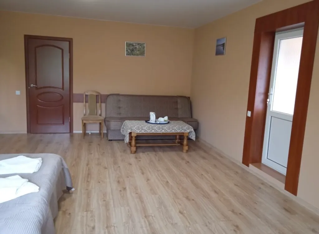 Квартира Квартира Улучшенный номер с террасой (завтраки включены) — Рыбачий