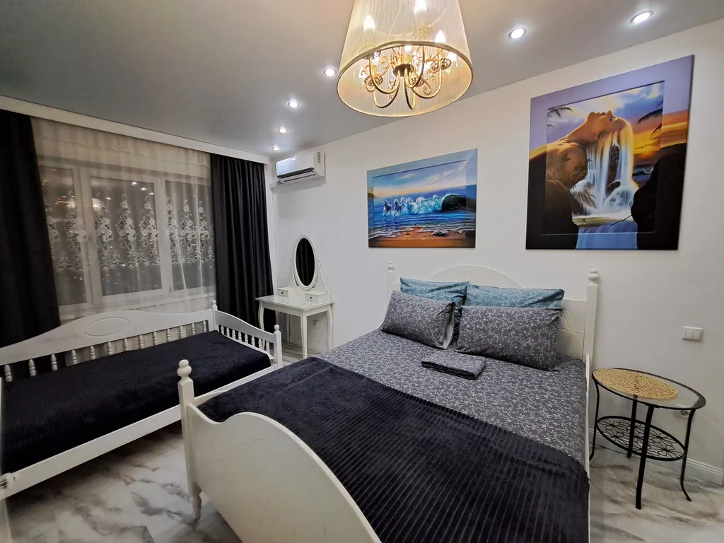 Улучшеная квартира с 1 спальней б — аренда посуточно в Новосибирск