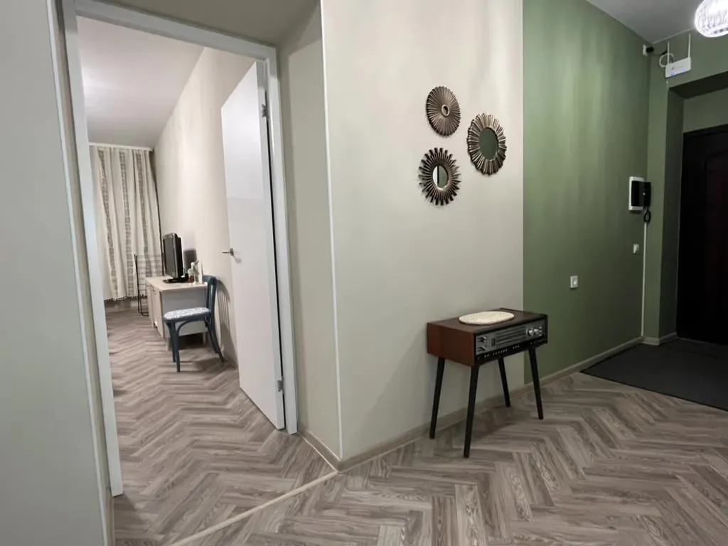 Ваш Рантье на Самойловой 12 близ отеля Меридиан