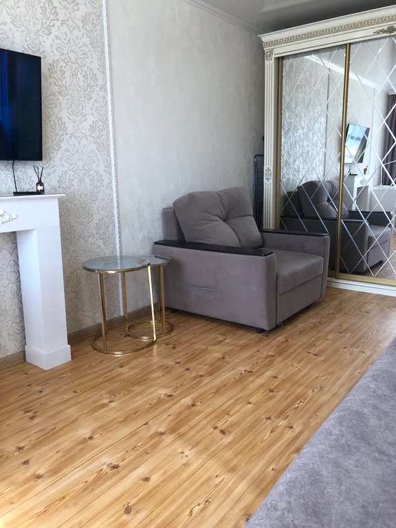 Апартаменты напротив Кристалла