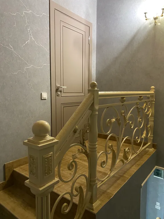 В центре престижного курортного посёлка Хазар