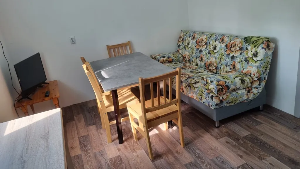 Коттедж Коттедж у озера в лесу — Луга