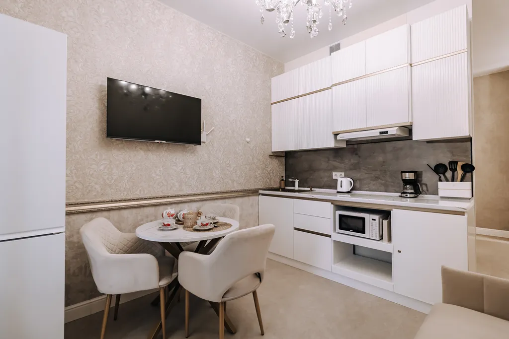 Рыжий Кот Голд (видовая квартира с изолированной спальней)