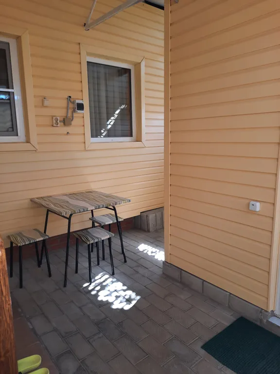 Уютный дом на берегу моря