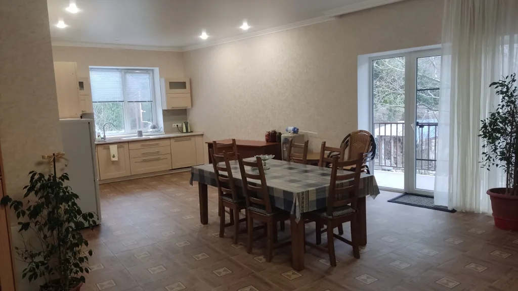 Уютный дом в лесной зоне в трёх километрах от моря