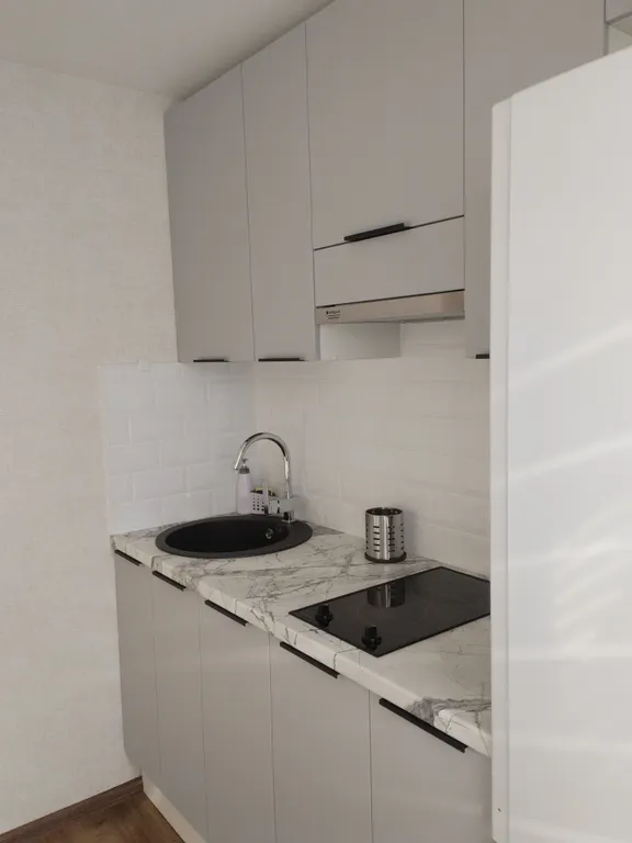 Уютная квартира в спальном районе всего в 10 минутах до ЖД вокзала