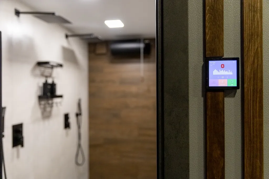 Хабарский треугольник - дом на горе с видом на реку