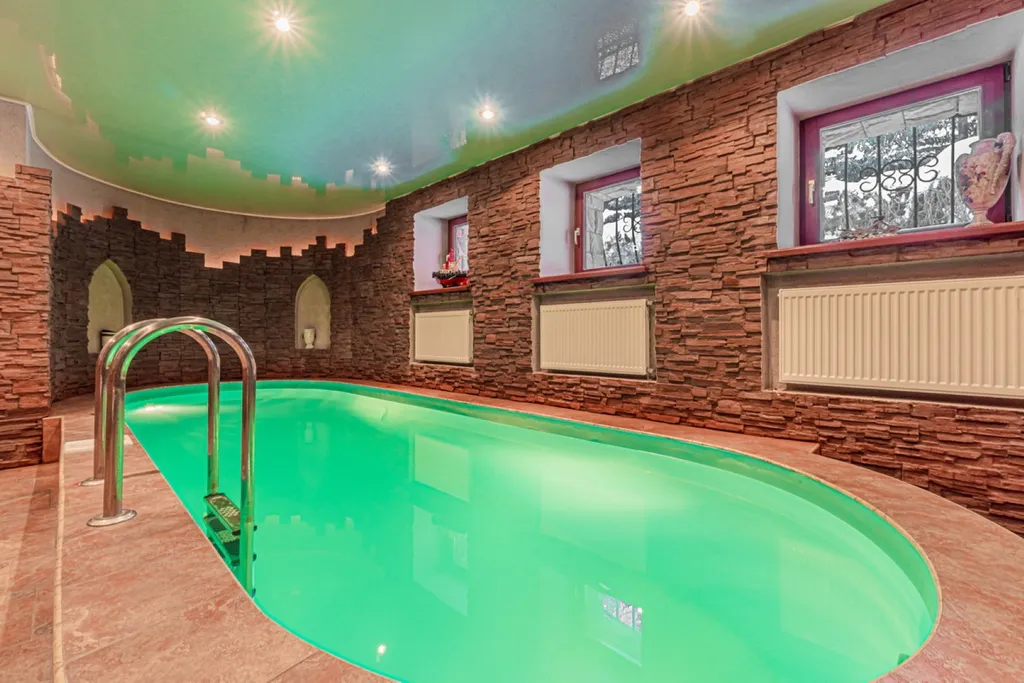 6-комнатный Дом