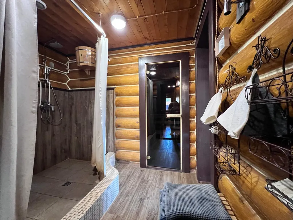 Коттедж с сауной