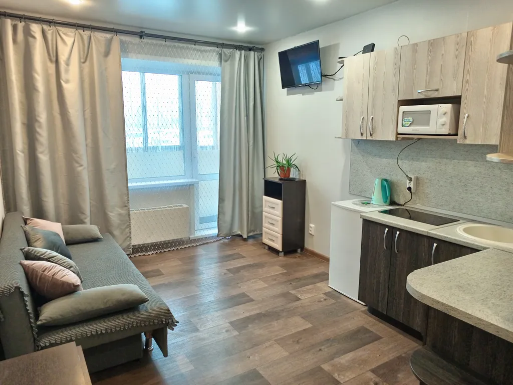 Комфортная квартира-студия — аренда посуточно в Новосибирск