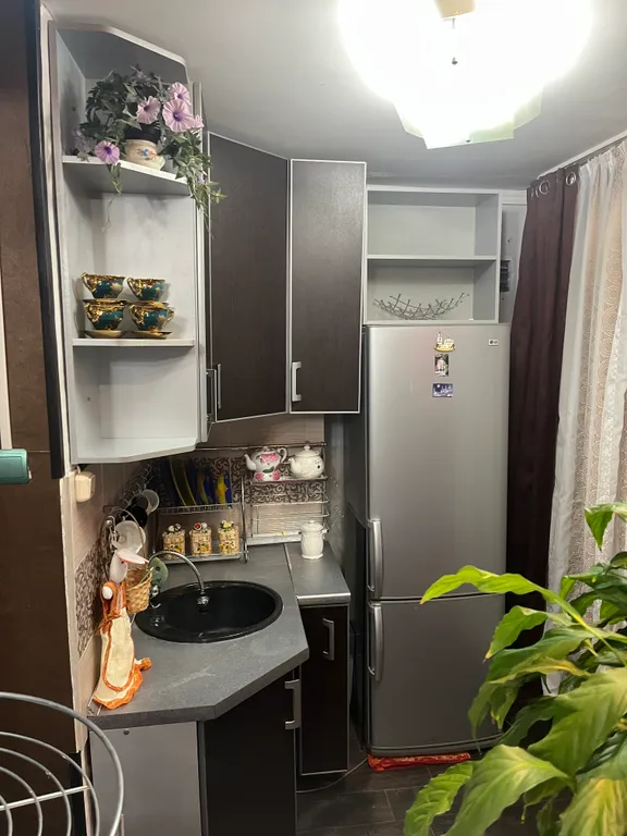 Уютная квартира-студия на втором этаже при въезде в город