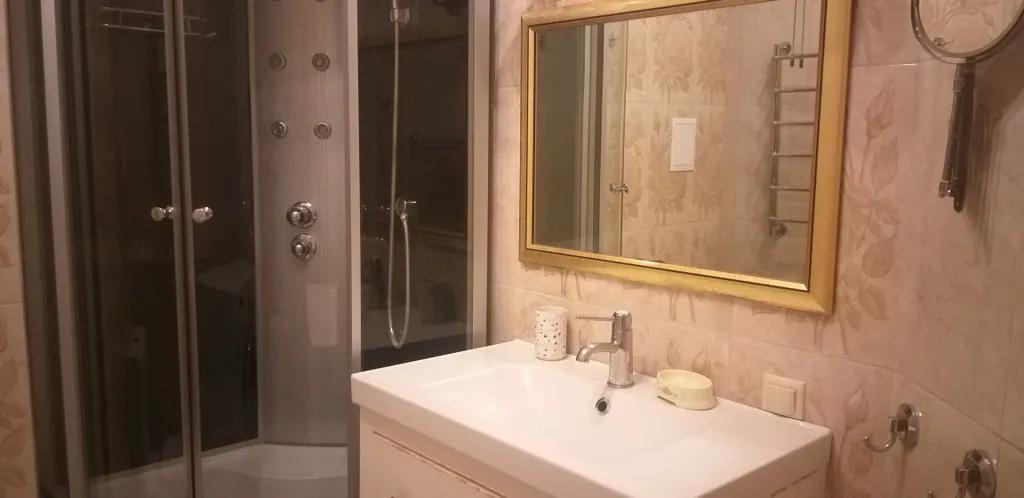 Квартира Квартира в 2 минутах от моря в тихом центре — Геленджик