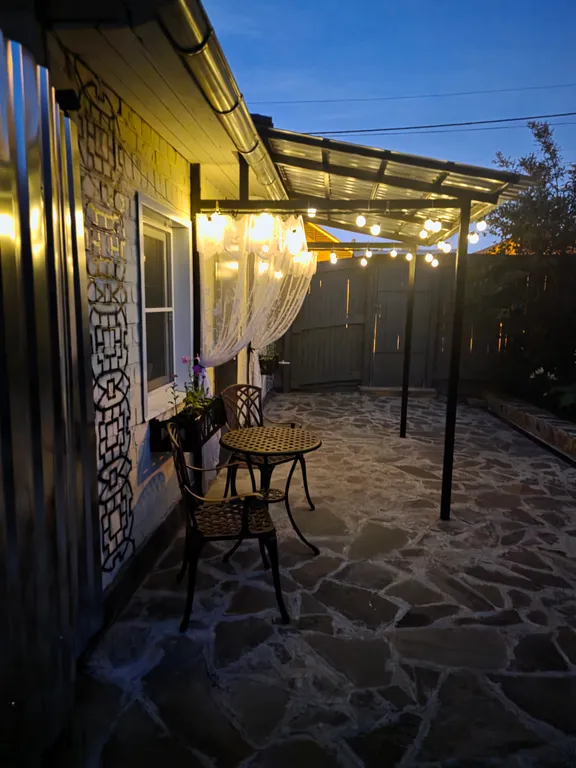 Уютный домик в тихом районе города