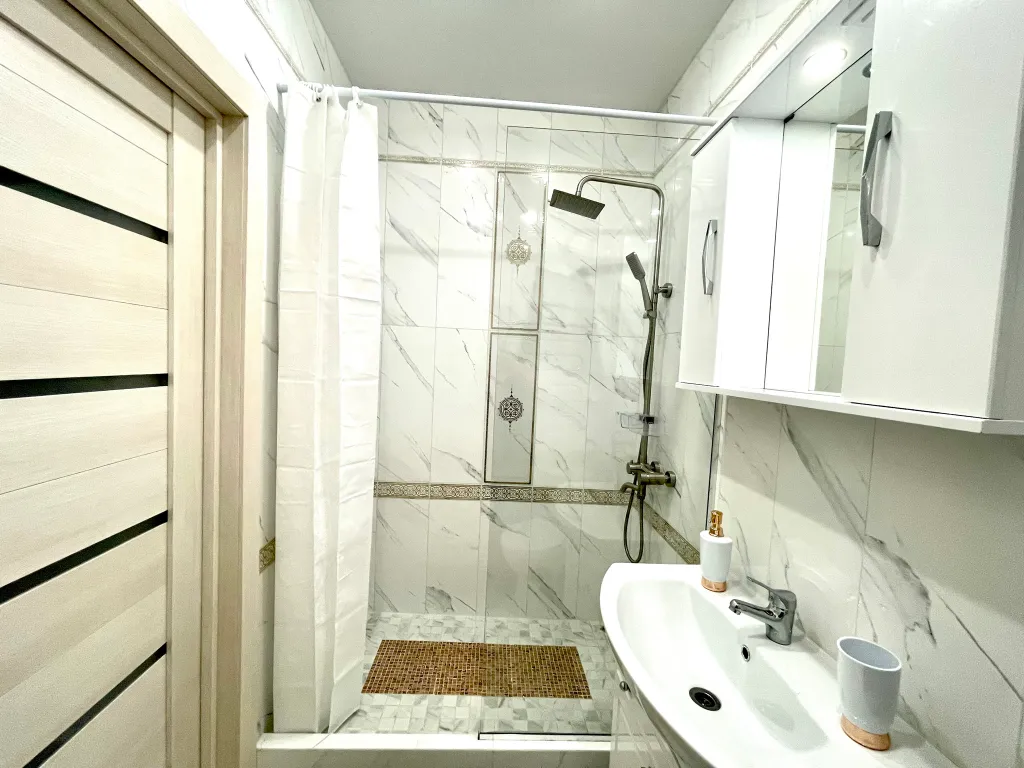 Квартира Квартира возле ТЦ Огни — Барнаул