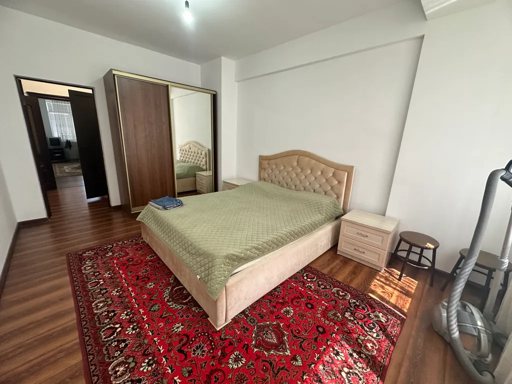 Квартира в 10 минутах ходьбы до моря и до дворца спорта Али Алиева.