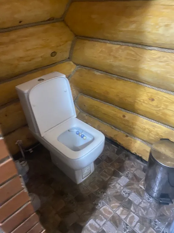 Домик в деревне с баней