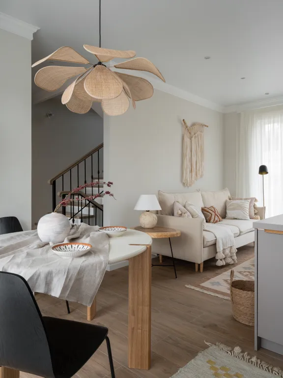 Семейный дом с территорией и видом на море